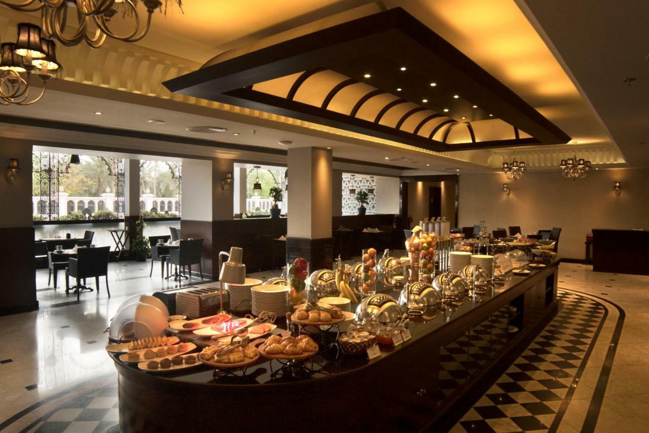 Ramada By Wyndham Bahrain Hotel Manama Eksteriør billede